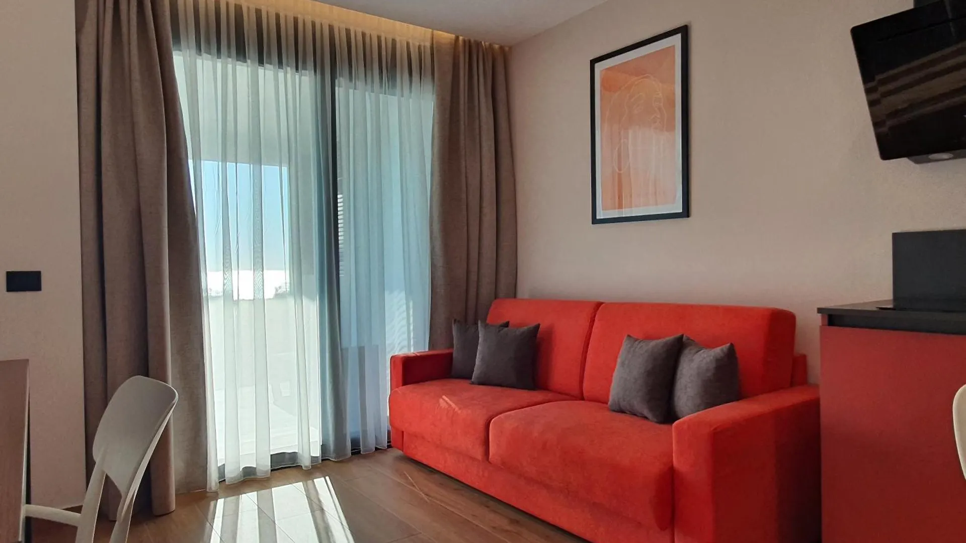 Lookout Apartments 2 Sarandë